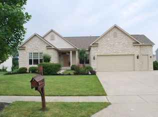 909 Boggs Ct, Pickerington, OH 43147