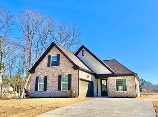 73 Crimsonwood Dr, Byhalia, MS 38611