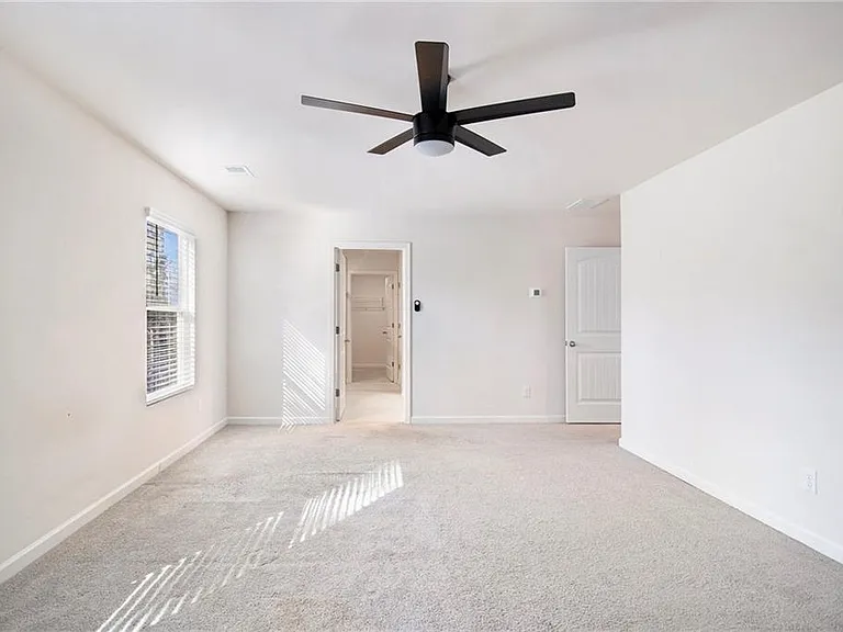 1083 Shadow Glen Dr — Photo 14