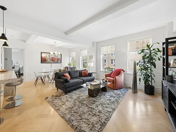 150 W 82nd St #5H, New York, NY 10024