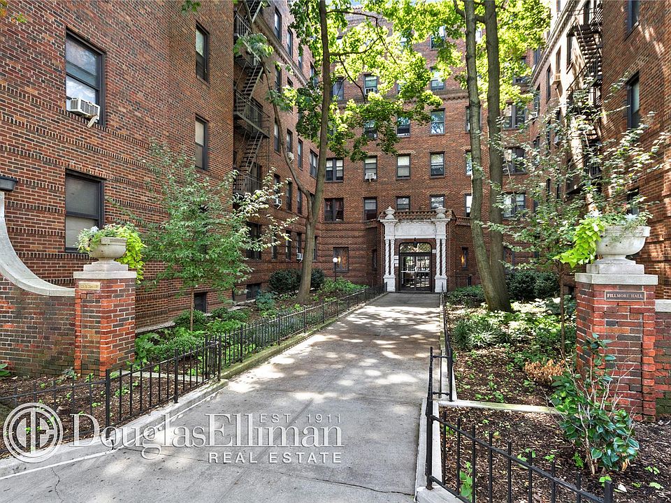 2nd image of 8310 35th Ave APT 1L