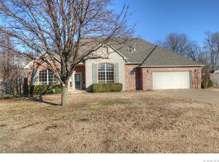 8187 E Misty Morning Pl, Claremore, OK 74019