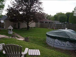 2nd image of 910 N Lincoln Ave