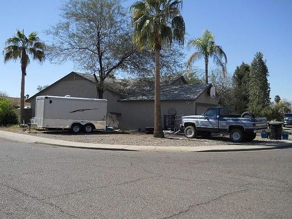 3rd image of 489 E Duke Dr