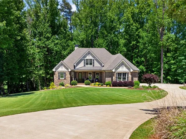 3955 Ineal Dr, Cumming, GA 30028
