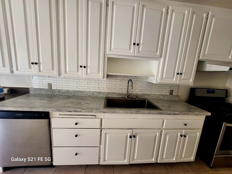 1st image of 22423 Harvard Blvd