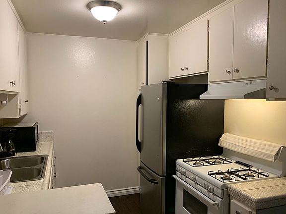 3rd image of 18015 Beneda Ln APT 205