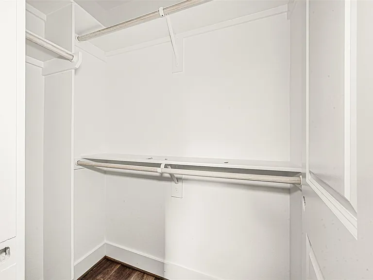 418 Clinton Park St #1 — Photo 16