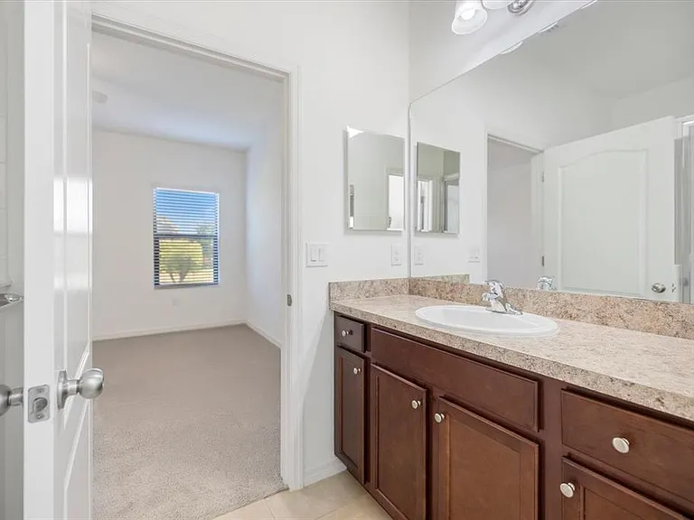 229 Livorno Way — Photo 20