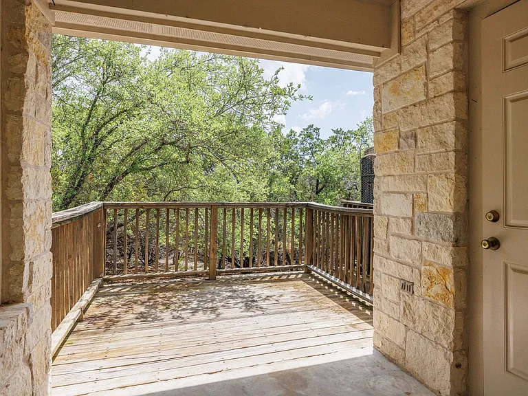 21513 Pershing Ave #A — Photo 16