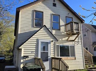 415 1st Ave S #1, Escanaba, MI 49829