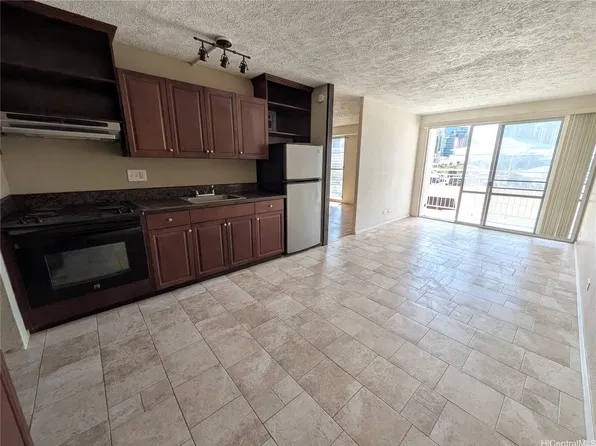 1655 Makaloa St APT 714, Honolulu, HI 96814