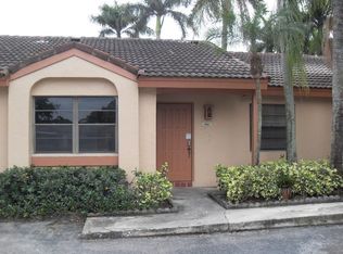 6042 NW 172 Terrace Cir, Hialeah, FL 33015