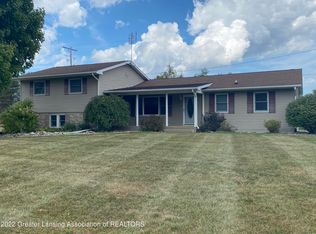 9136 Coleman Rd, Haslett, MI 48840