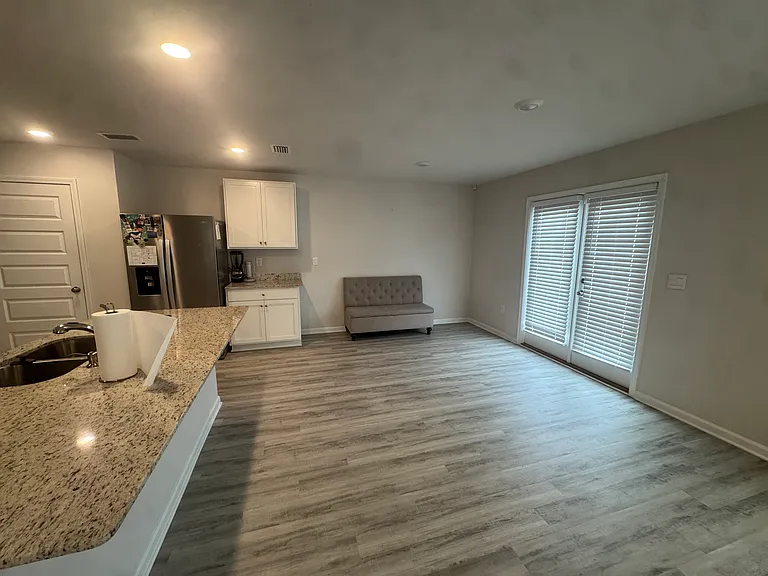 6596 Kettles St — Photo 3