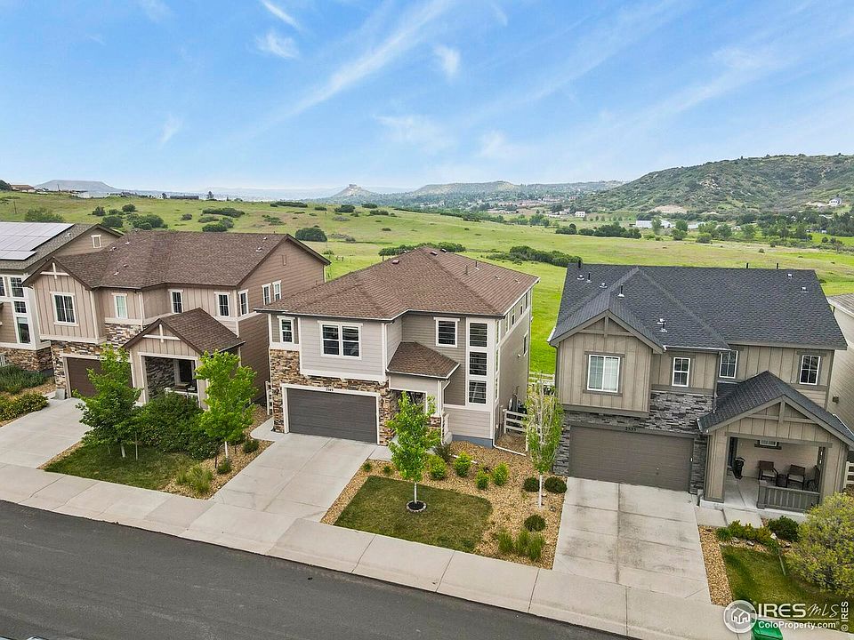 1st image of 2549 Loon Cir
