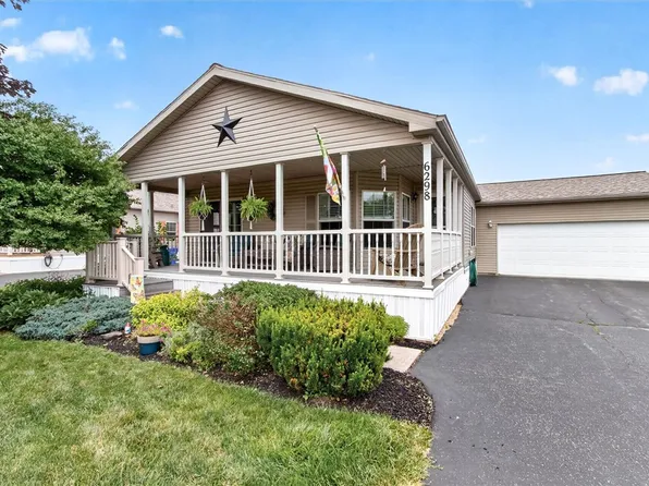 6298 Kims Dr, Victor, NY 14564
