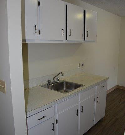 2nd image of 432 Huntsville Cres NW #209