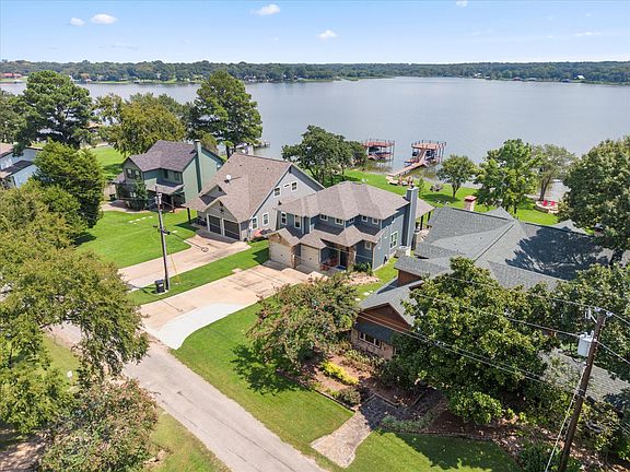 5th image of 13700 Park Harbor Dr