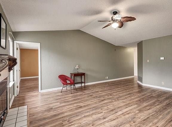 5th image of 608 Penny Ln