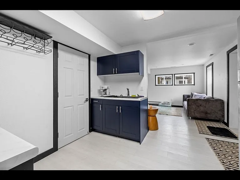 1113 10th St NW — Photo 5