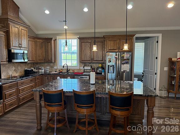 4th image of 4307 River Rd