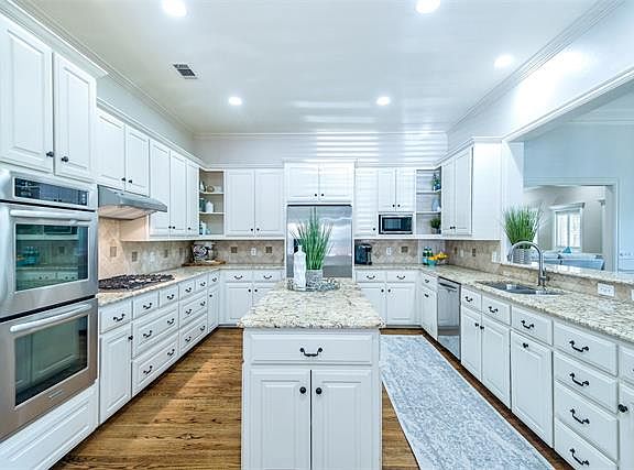 2nd image of 6717 Shoal Creek Cir