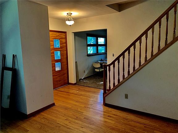 5th image of 1316 E 41st St