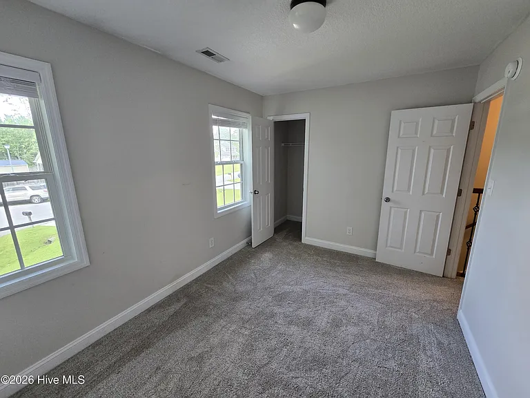 305 Cabin Cir — Photo 14