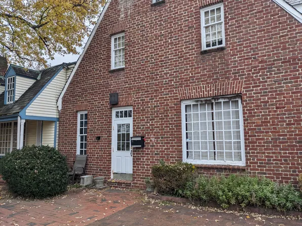 17 Turntable Jct #1, Flemington, NJ 08822