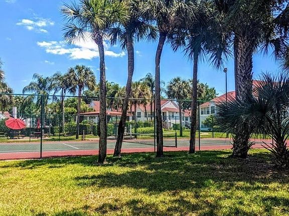5th image of 11526 Westwood Blvd APT 717