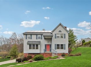 102 Cool Springs Dr, Sewickley, PA