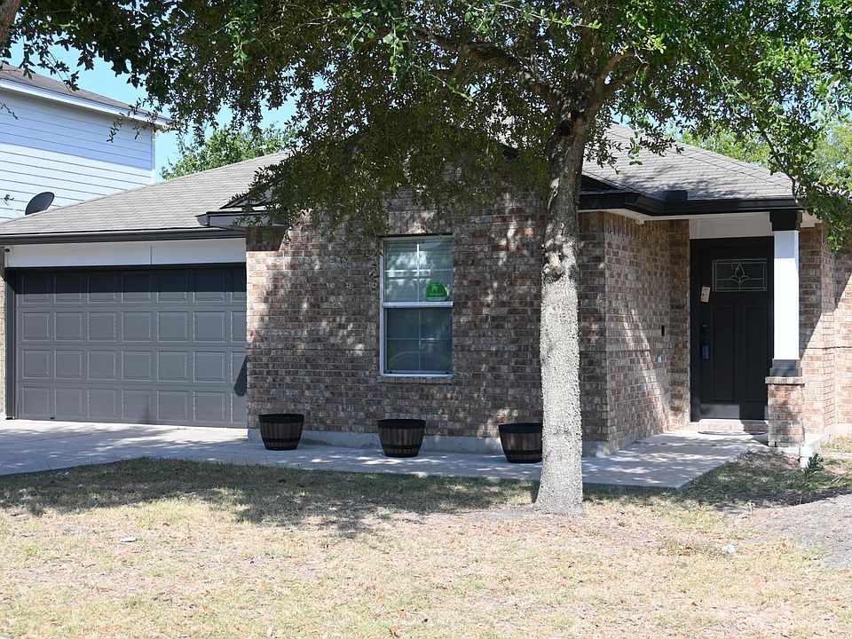 1st image of 18509 Great Falls Dr