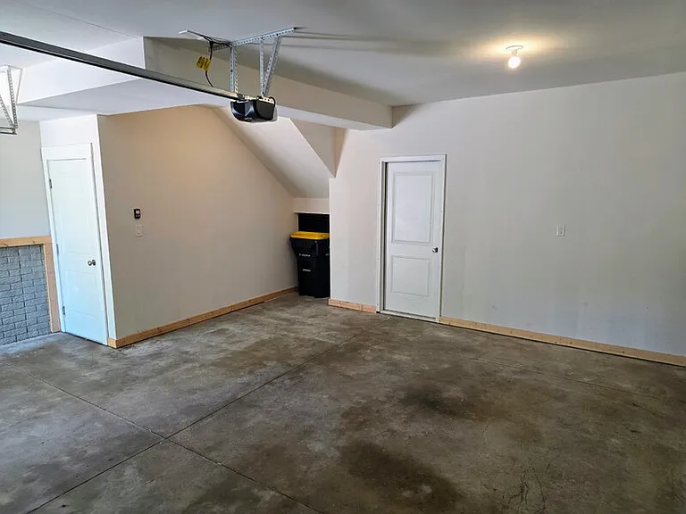 301 SE 11th St #706 — Photo 27