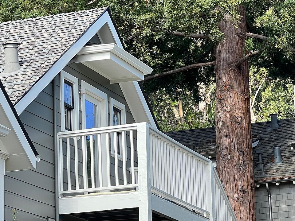 Upstairs landing and front door entry