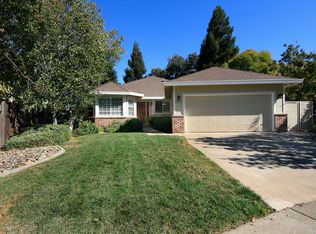 8833 Aquarius Ave, Elk Grove, CA 95624