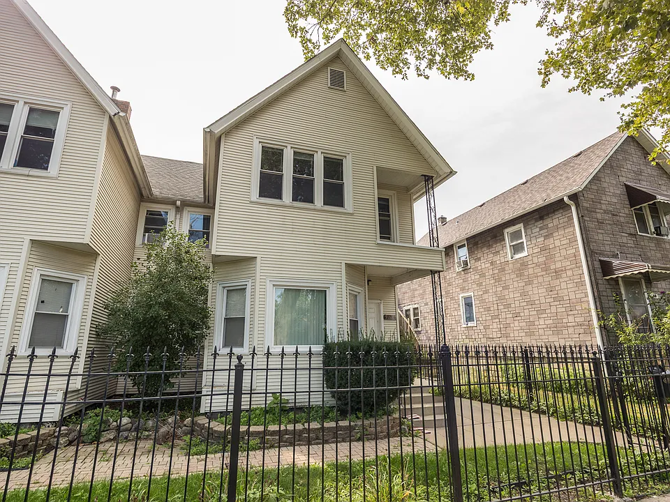 5234 S Homan Ave #2