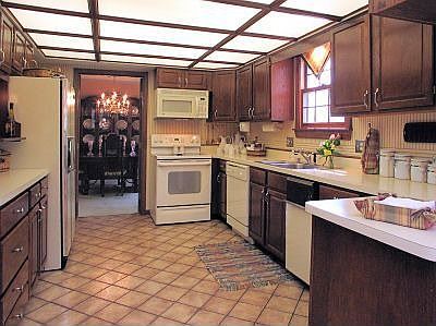 5th image of 5921 Old Forest Ln