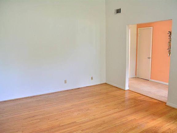 5th image of 4138 Mischire Dr