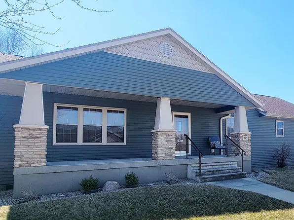 285 W Cardinal St, Garner, IA 50438