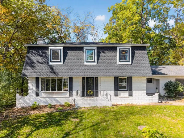 1855 Briarwood LANE, Fitchburg, WI 53575