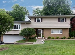 28 Andover Rd, Hartsdale, NY 10530