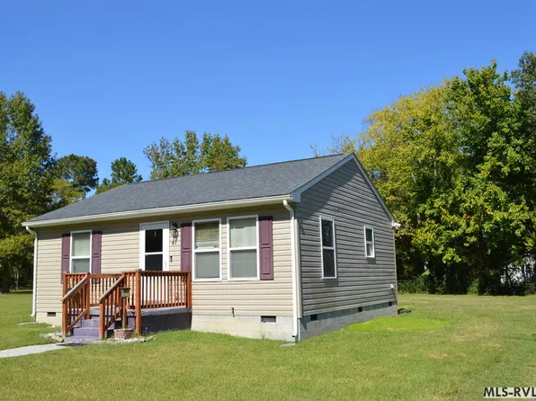 41 Wyatt St, Emporia, VA 23847