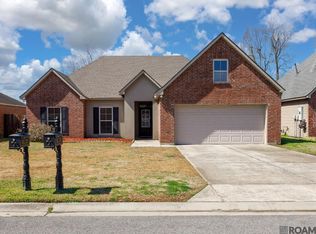 17085 Jamestowne Dr, Prairieville, LA 70769