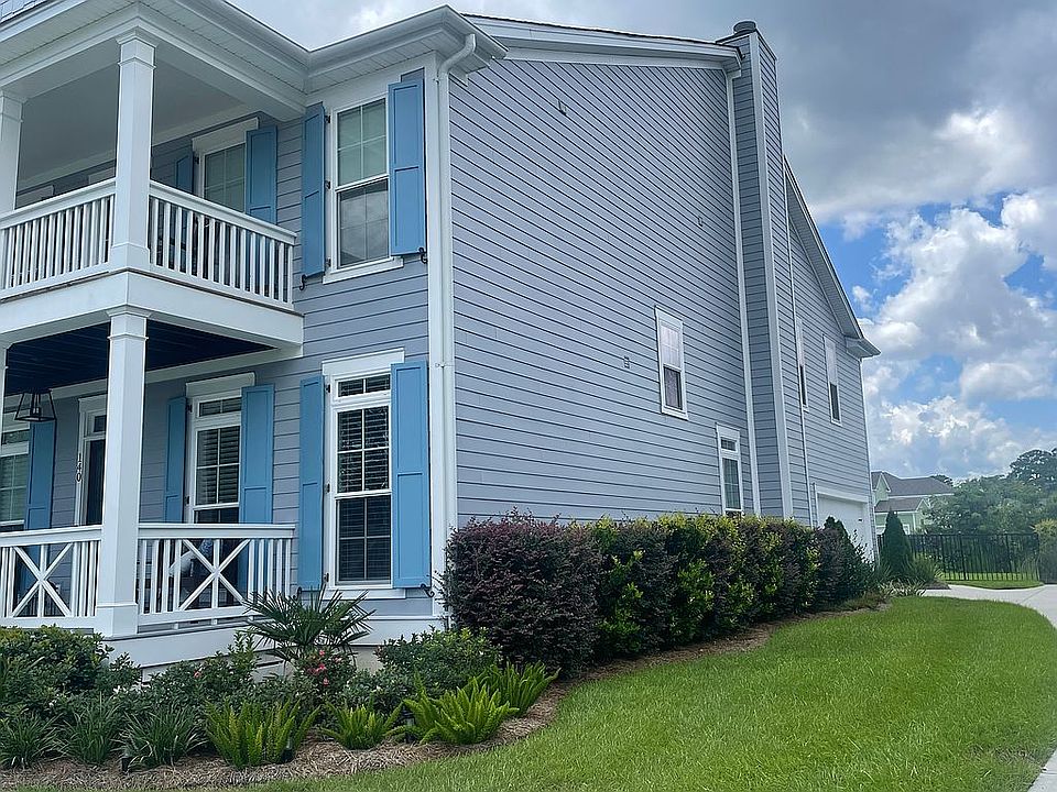 2nd image of 140 Bluffside Cir