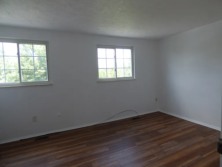 210 Spring St — Photo 8