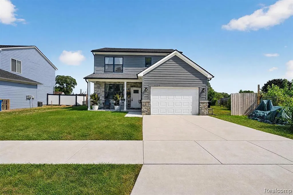 3 bed, 2.5 bath, 1400 sqft, $2,600 — Photo 3