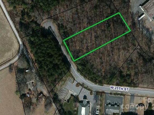 880 W 25th St, Newton, NC 28658