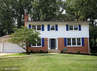 2421 Holt St, Vienna, VA 22180