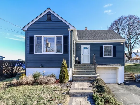 4 Pleasant Street, Bethel, CT 06801